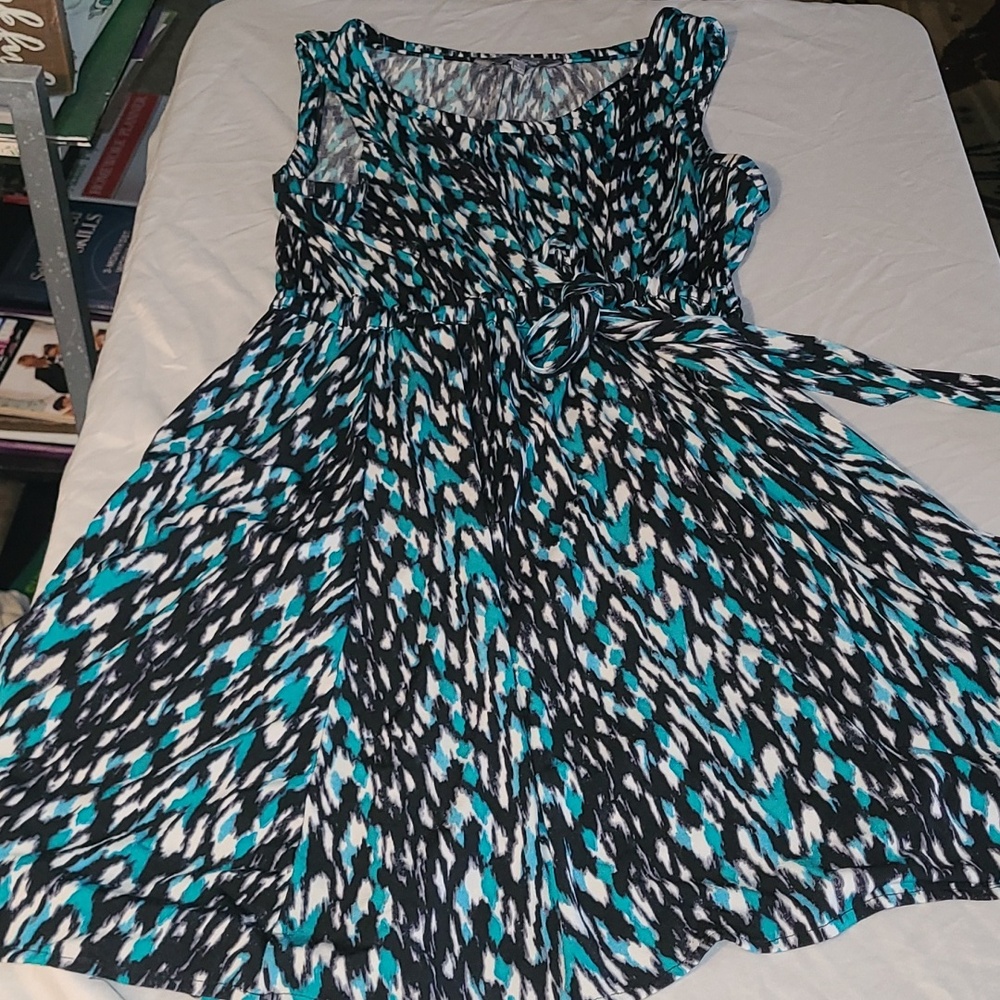 Daisy Fuentes Black and Blue Patterned Midi Dress Last Call Free With Sale